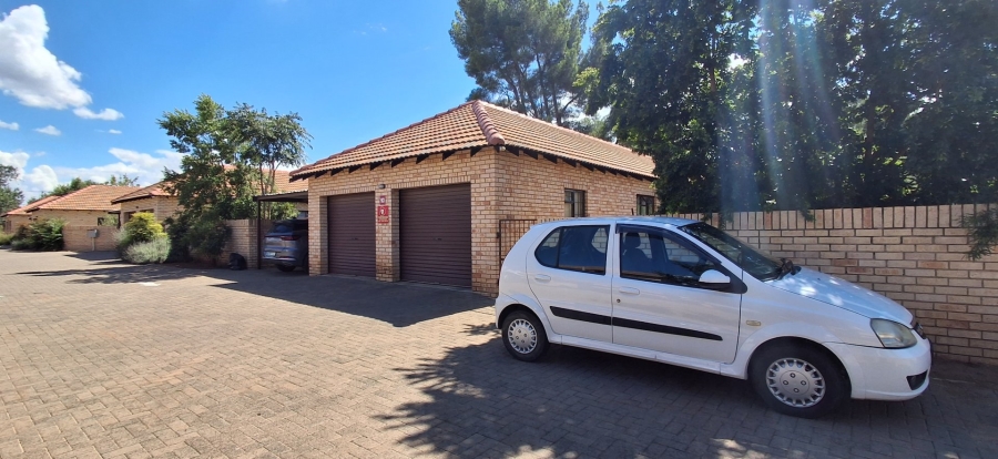 3 Bedroom Property for Sale in Wilgehof Free State
